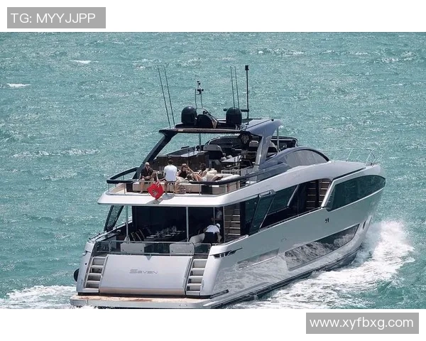 游艇上的足球明星究竟是谁让人如此关注与期待