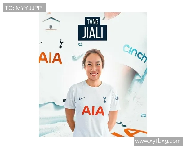 女足球明星海报手绘图